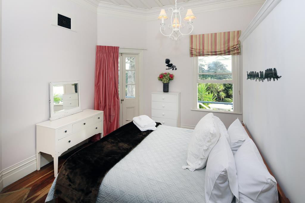 Crescent Villa - Stay Waiheke Ostend Extérieur photo