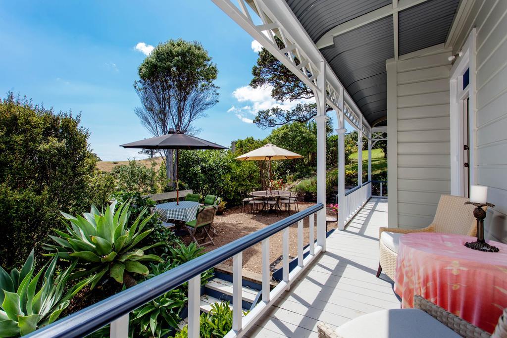 Crescent Villa - Stay Waiheke Ostend Extérieur photo