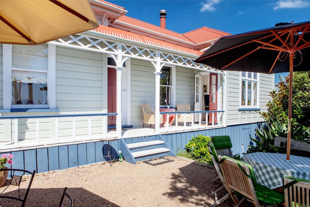 Crescent Villa - Stay Waiheke Ostend Extérieur photo